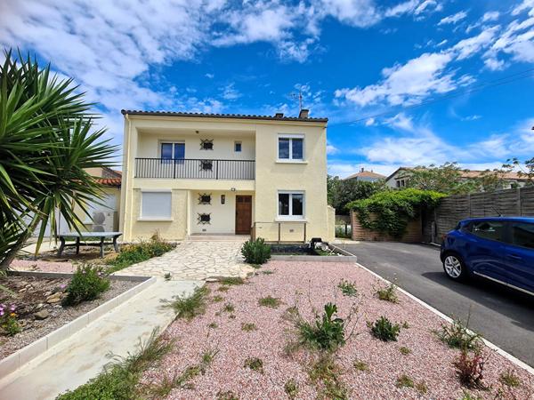 Jolie villa rénovée de 130m² sur une parcelle de 841m² avec piscine, garage..