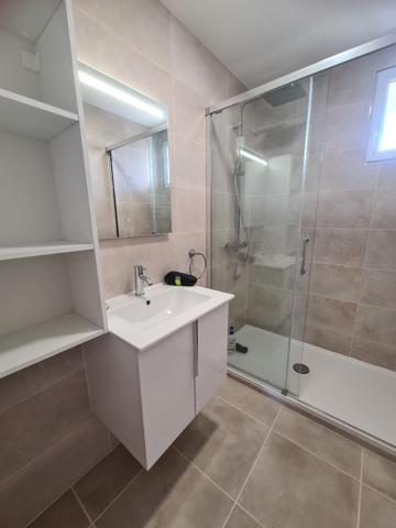 Jolie villa rénovée de 130m² sur une parcelle de 841m² avec piscine, garage..