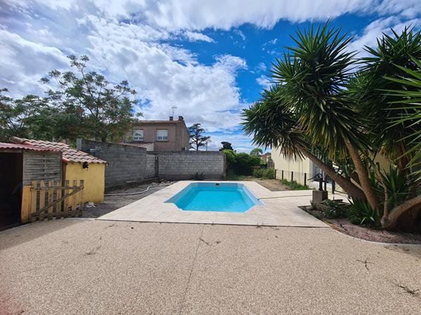 Jolie villa rénovée de 130m² sur une parcelle de 841m² avec piscine, garage..