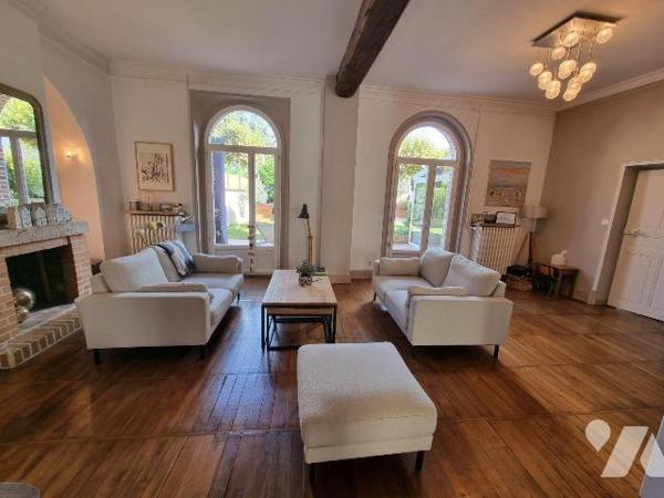 À Vendre à Romorantin-Lanthenay (41) ? maison de charme en Centre-Ville, cette magnifique maiso...