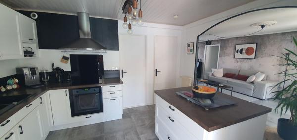 Maison Rochefort 4 chambres 142m2 jardin et jacuzzi