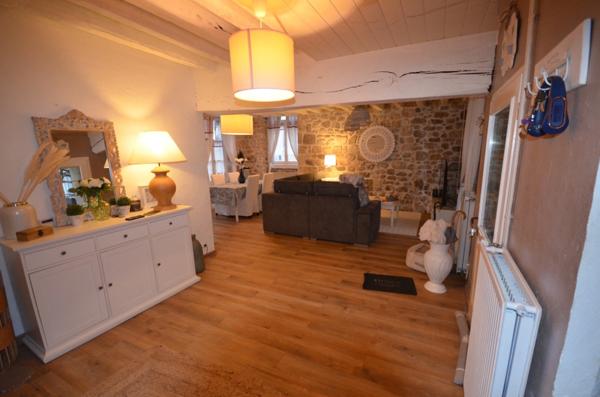 LA FERTE MILON (02), à vendre maison de caractère