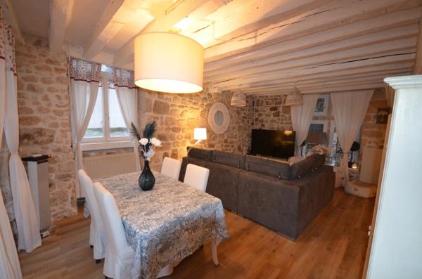 LA FERTE MILON (02), à vendre maison de caractère