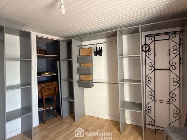 Maison de ville 216 m² à Neuville-de-Poitou 86170