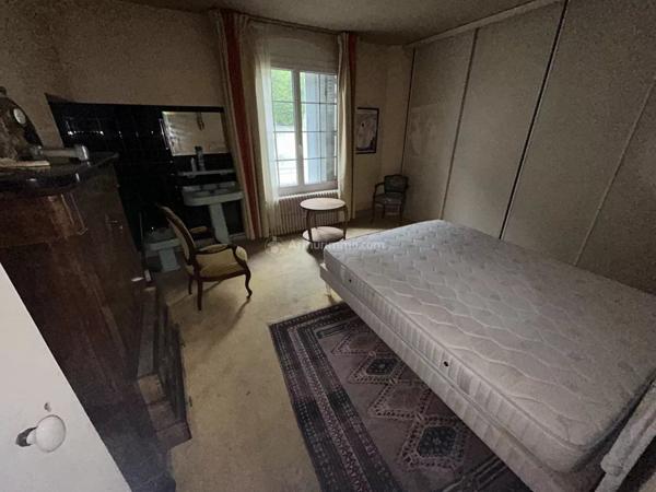 Vente Maison 5 pièces 140 m2 à La Chartre-sur-le-Loir