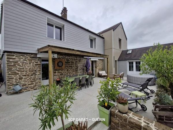 Maison à vendre à Saint-Hilaire-du-Harcouët dans la Manche (50600), ref : 8398