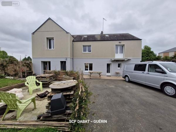 Maison à vendre à Saint-Hilaire-du-Harcouët dans la Manche (50600), ref : 8398