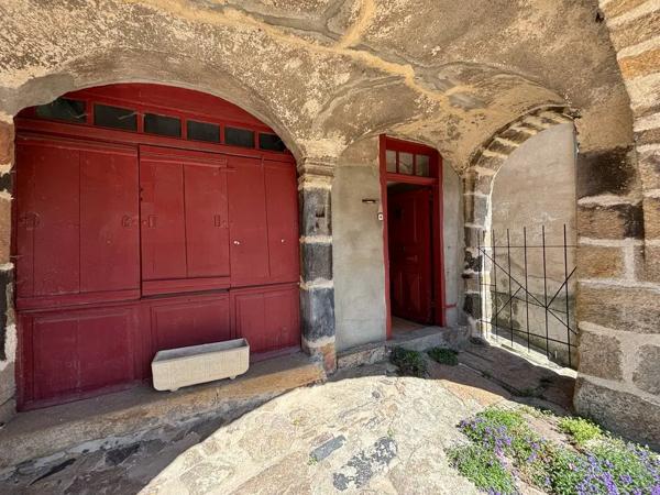 Maison de village du16ème sur le chemin de Stevenson