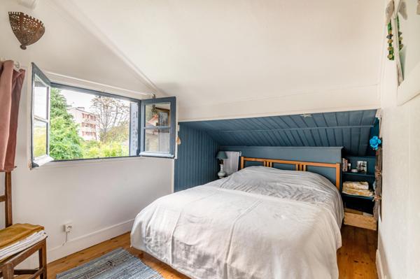 Ravissante maison avec jardin, terrasse , belle vue et 4 chambres