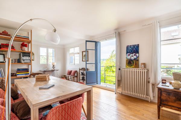Ravissante maison avec jardin, terrasse , belle vue et 4 chambres