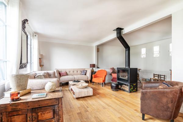 Ravissante maison avec jardin, terrasse , belle vue et 4 chambres