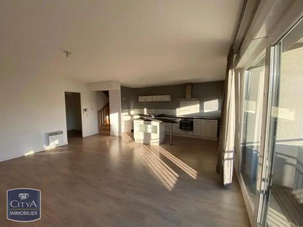 Appartement à louer 4 pièces 89.99m² Lille (59000)