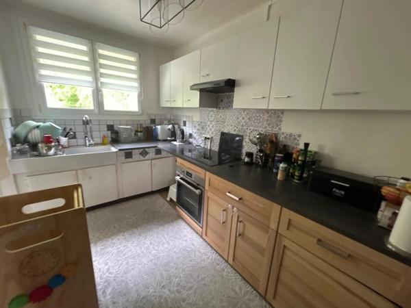 Appartement à louer 4 pièces 81.89m² Sochaux (25600)