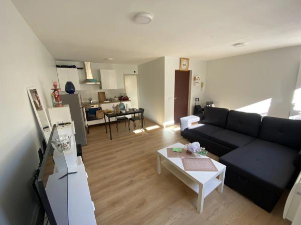 Vente                                                      Appartement
                        
                     2 pièces                      42 m2                     à Creil