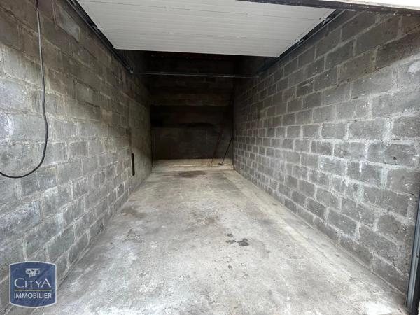 Parking à louer Le Mans (72100)
