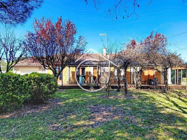 St Antoine de Breuilh : Maison de plain-pied 100 m² , grand terrain
