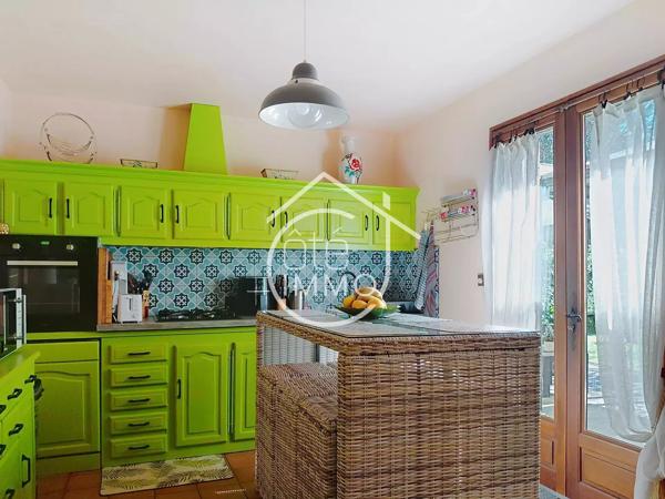 St Antoine de Breuilh : Maison de plain-pied 100 m² , grand terrain