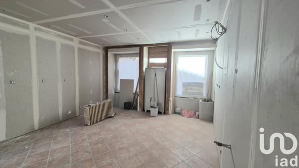 Immeuble à vendre 76 m² Saint-Just-Saint-Rambert