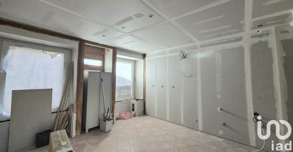 Immeuble à vendre 76 m² Saint-Just-Saint-Rambert