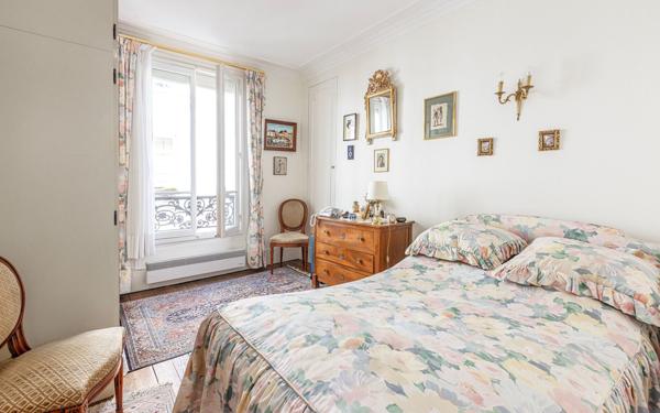 Appartement à vendre    2 pièces • 33,65 m2 Paris 6