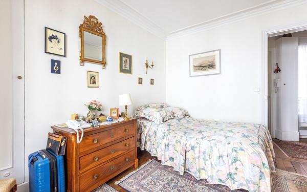 Appartement à vendre    2 pièces • 33,65 m2 Paris 6