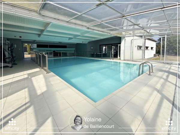 Maison
         8 pièces
        - 250 m² Bien prestige 833 000 € *