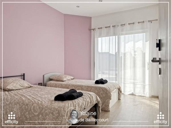 Maison
         8 pièces
        - 250 m² Bien prestige 833 000 € *