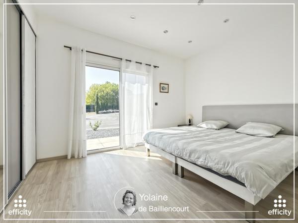 Maison
         8 pièces
        - 250 m² Bien prestige 833 000 € *