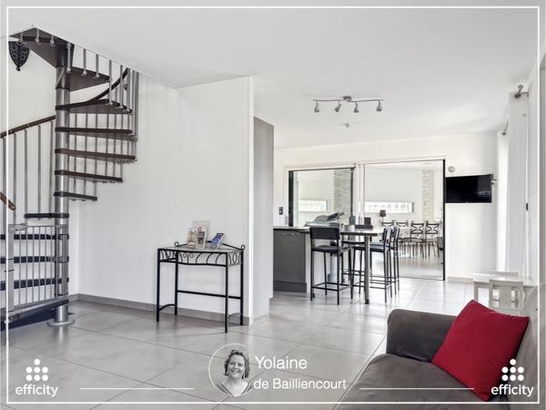Maison
         8 pièces
        - 250 m² Bien prestige 833 000 € *