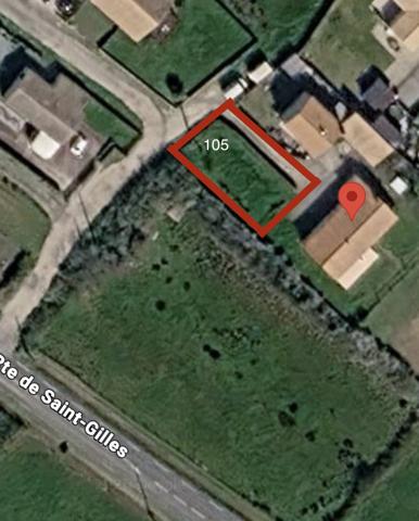 Terrain
        
        - 335 m² 90 000 € *