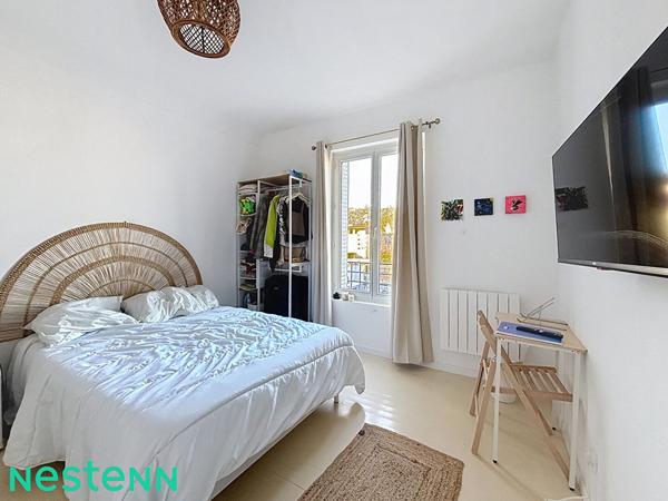 SAINT ETIENNE proche centre-ville - Appartement rénové T5 en colocation - 4 chambres avec douche attenante + balcon