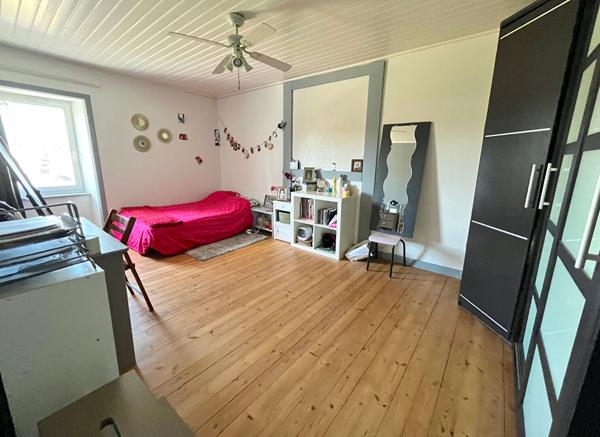 Maison 6 pièce(s) 190 m2, Sainte soulle 17220