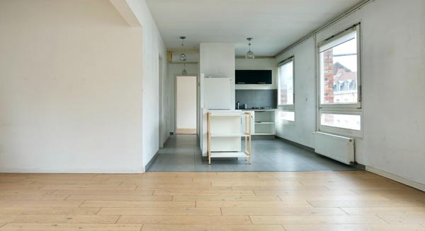 LILLE HYPER-CENTRE - APPARTEMENT TRAVERSANT AVEC ASCENSEUR , Lille
