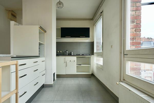 LILLE HYPER-CENTRE - APPARTEMENT TRAVERSANT AVEC ASCENSEUR , Lille