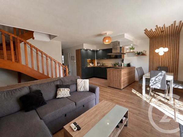 Maison à vendre  4 pièces - 90 m 2   ST GELY DU FESC  - 34