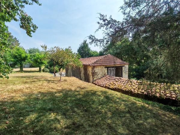 Ancien hameau de caractère sur 1,4 hectare – Un véritable havre de paix en pleine nature