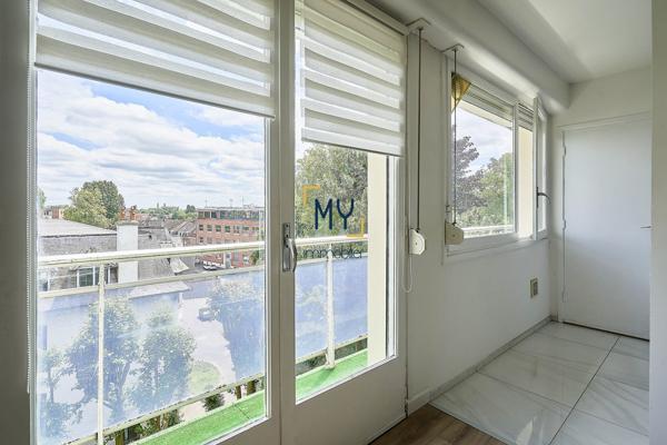 SUPERBE APPARTEMENT T4 RÉNOVÉ AVEC GARAGE
