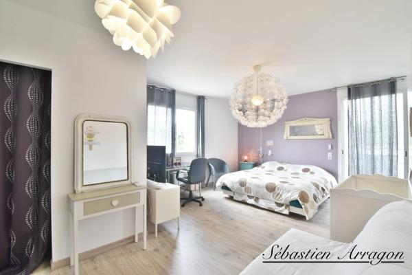 VILLENEUVE-SUR-LOT – BELLE MAISON FAMILIALE RÉNOVÉE AVEC PISCINE, JARDIN ET AUCUN TRAVAUX À PRÉVOIR