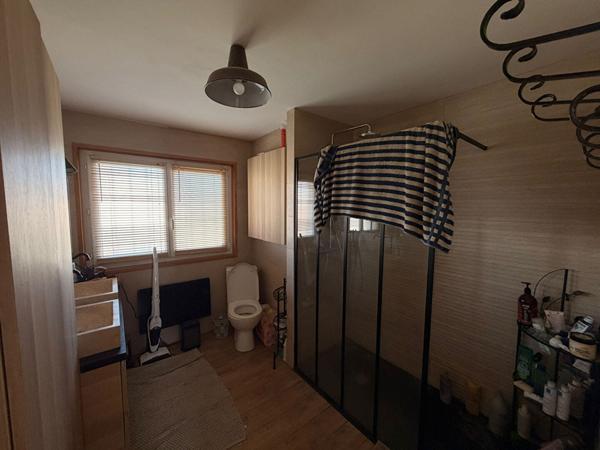 Maison d'environ 240 m² avec piscine et grand terrain à Rivesaltes
