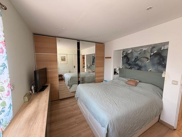 Maison d'environ 240 m² avec piscine et grand terrain à Rivesaltes