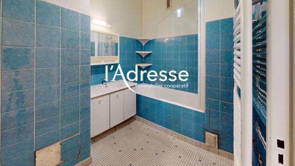 Grand 2 P / 1 chambre - 62.5m² - Au pied du métro PICPUS // Balcon
