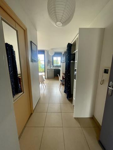 Studio meublé avec jardinet