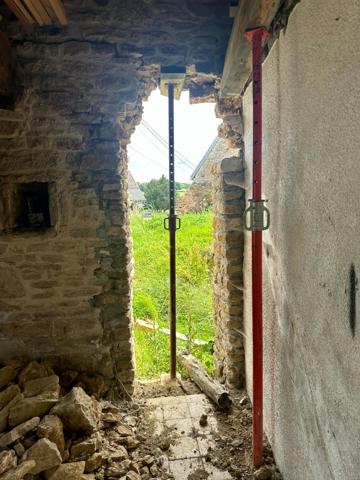 Maison à rénover avec petit jardin proche POUILLY EN AUXOIS