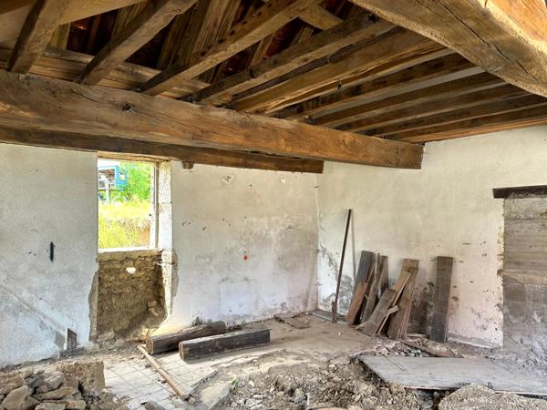 Maison à rénover avec petit jardin proche POUILLY EN AUXOIS