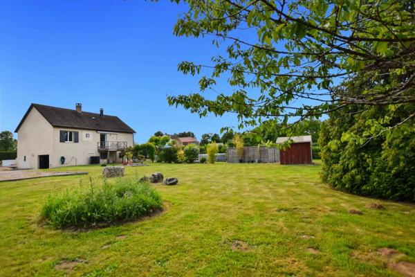 Maison sur sous-sol de 156 m2avec terrain de 4283 m2 à  ANTULLY (71)
