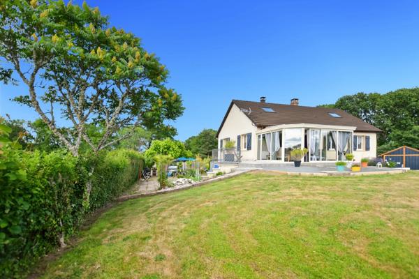 Maison sur sous-sol de 156 m2avec terrain de 4283 m2 à  ANTULLY (71)