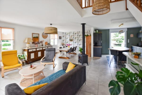 Maison sur sous-sol de 156 m2avec terrain de 4283 m2 à  ANTULLY (71)