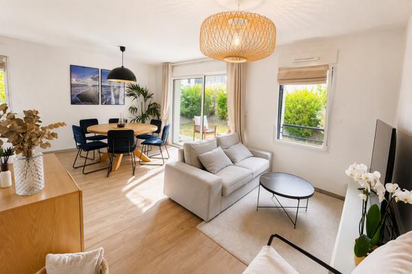 Fouesnant, bourg à pied, très bel appartement T2 avec terrasse.