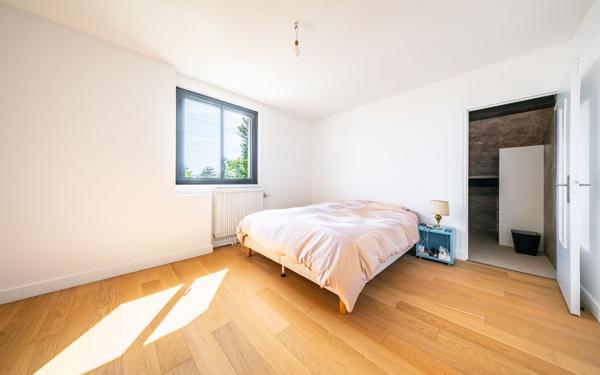 Maison à vendre    7 pièces • 195 m2 Talant