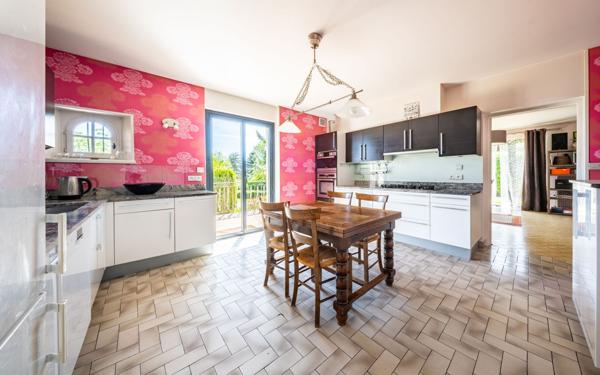 Maison à vendre    7 pièces • 195 m2 Talant